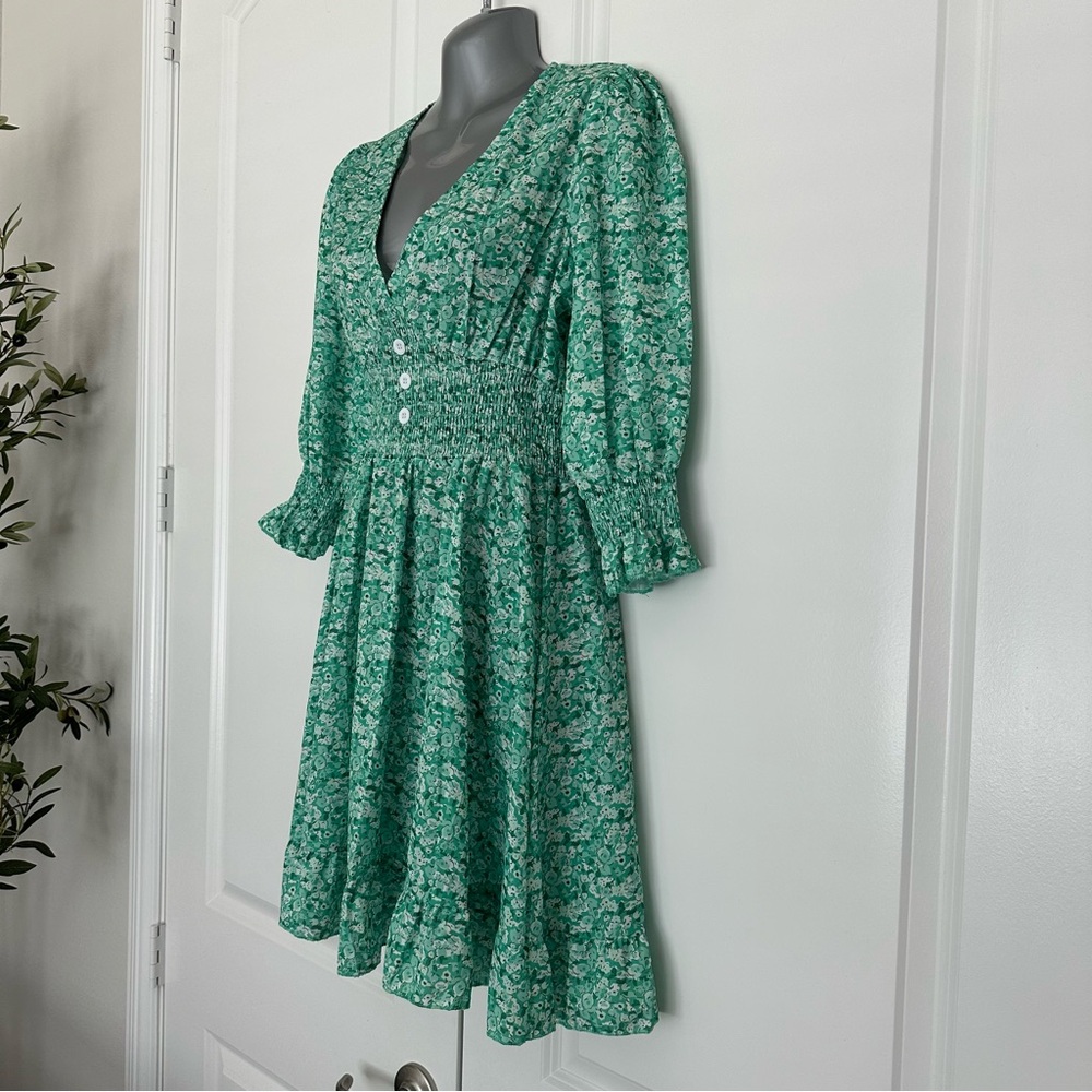SHEIN dress green white floral flutter short summer smocked spring - Picture 3 of 5
